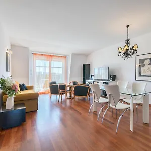  Apartment Dom & House - Parkur
